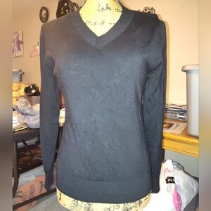 Women's v neck pullover sweater